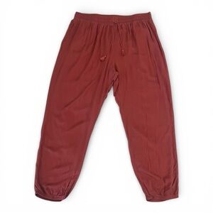 UNIQLO Women’s Rust Colored Drape Jogger Casual Pants